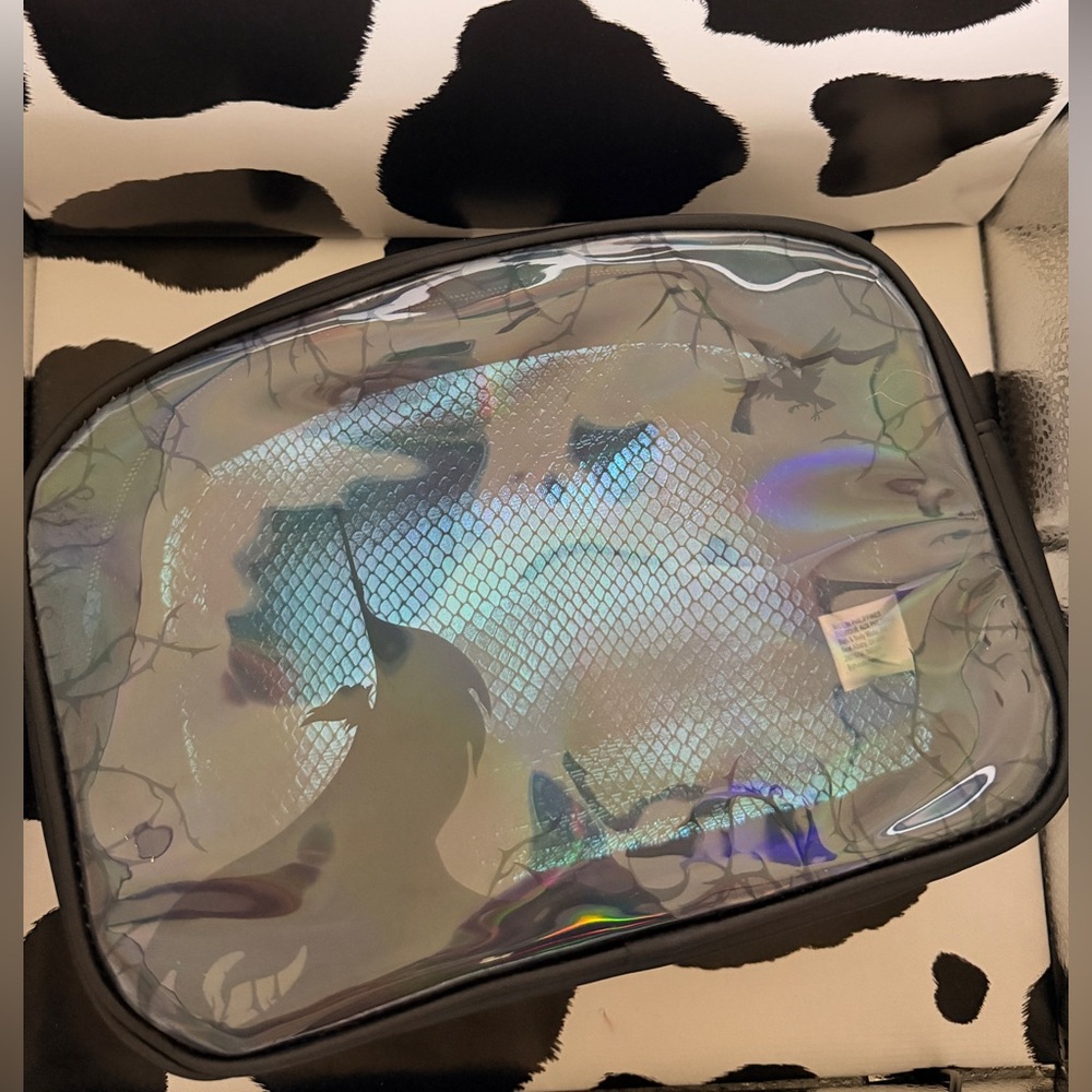 Bath & Body Works Villains Makeup Bag - Picture 2 of 4
